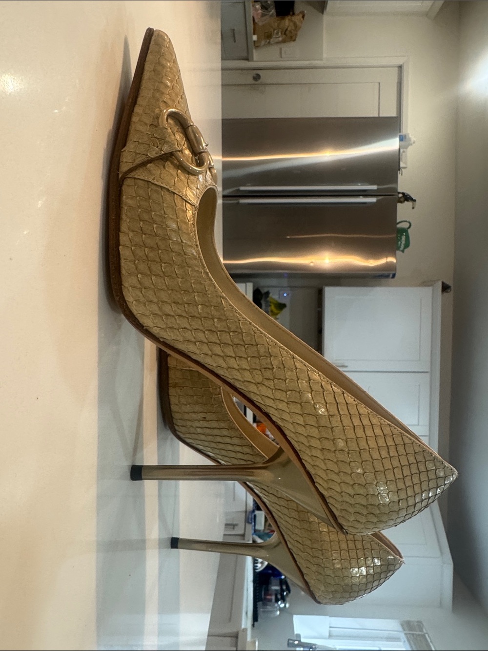 GUCCI 2004 “Tom Ford” Women's Pointed Toe Stiletto Pump in Light Beige -snake - Picture 12 of 17